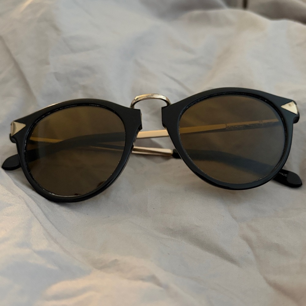 Karen Walker Helter Skelter black and gold sunglasses